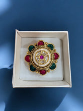 Ethnic ring